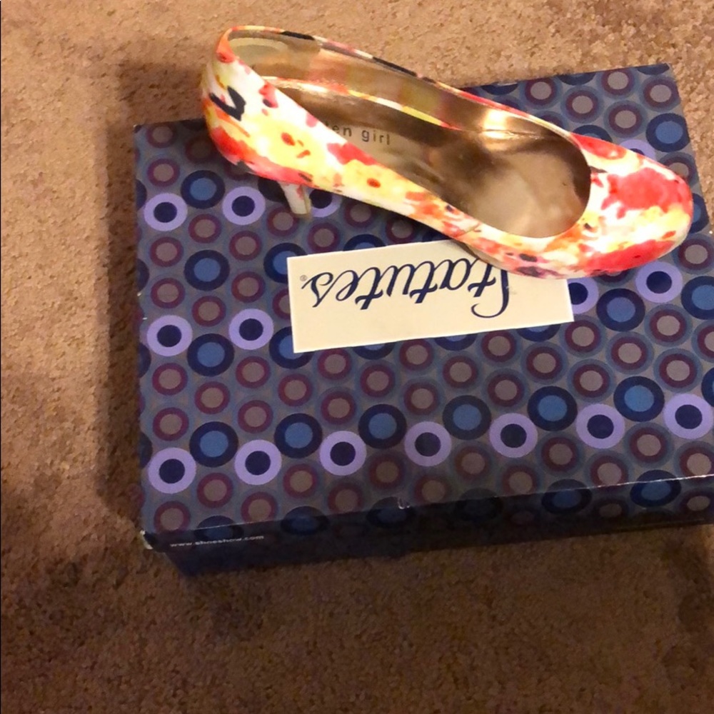 Women’s shoes